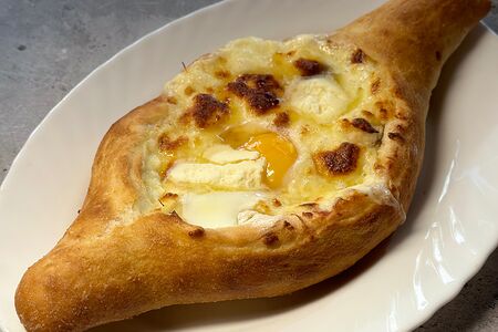 Хачапури по-аджарски