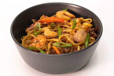 Удон с морепродуктами