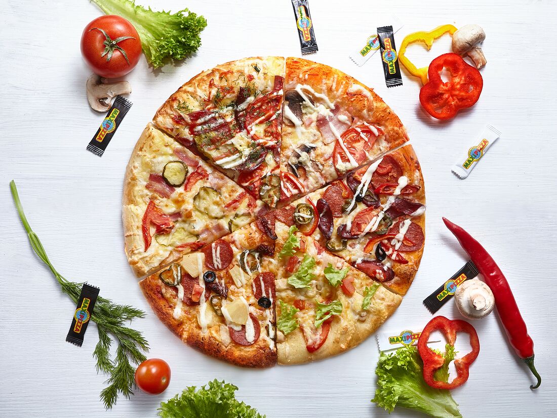 Макси пицца. Макси пицца Тобольск 8мкр. Меню пицца. Pizza меню. Maxi pizza Ставрополь.