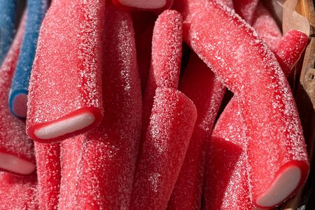 Гигантские палочки в сахаре со вкусом клубники