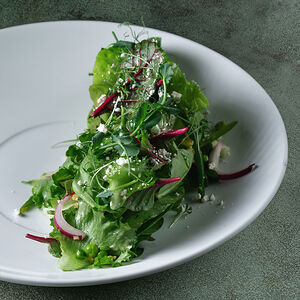 Французский зеленый салат