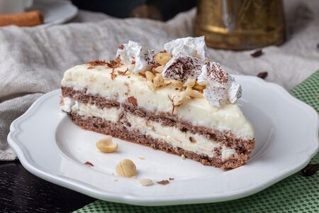 Торт с меренгой