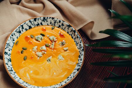 Острый тыквенный суп Хапи