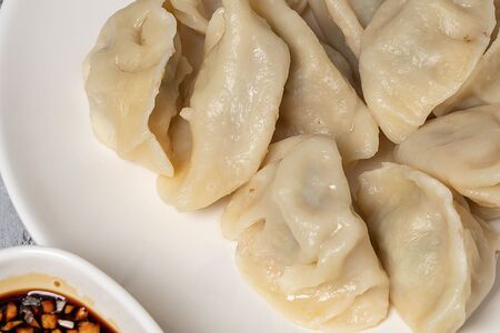 Пельмени со свининой и сельдереем