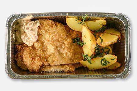 Шницель из курицы с картофелем айдахо