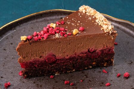 Торт Зимняя вишня (веган, без глютена, без сахара)