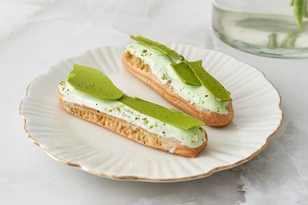 Эклер мятный