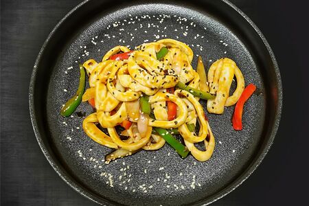 Кальмар острый в соусе