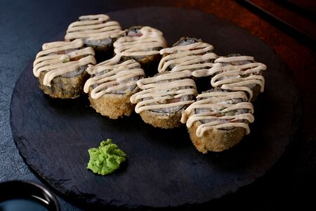 Жареный с лососем