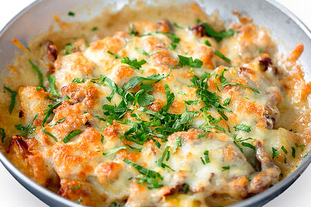 Бефстроганов с картофелем