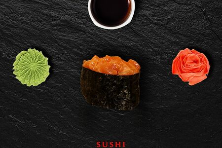 Гункан тунец спайси