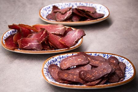 Ассорти из мясных деликатесов