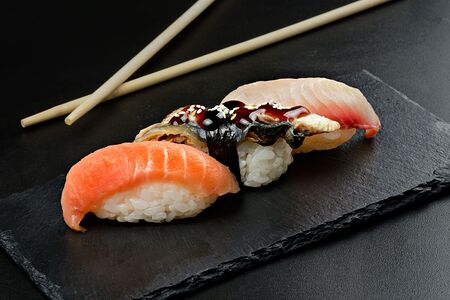 Суши Лосось