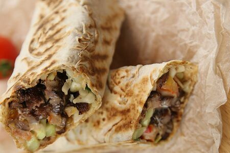 Шаурма острая с говядиной на мангале