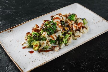 Цветная капуста и брокколи в чесночном масле