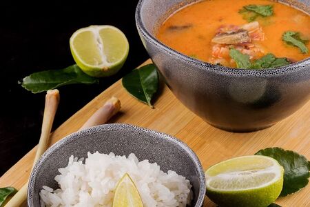 Том Ям с курицей