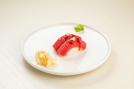 Суши-Нигири Тунец 2 шт