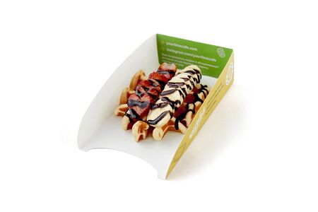 Мини Бельгийская вафля Клубника-Банан и топпинг