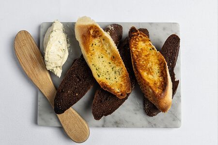 Чесночный хлеб