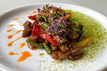 Свинина с овощами