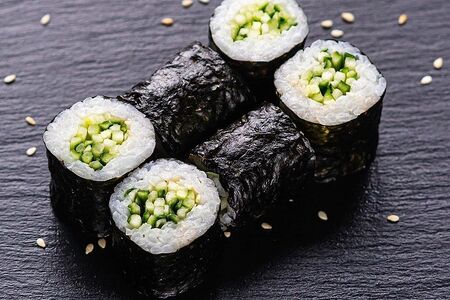 Ролл Маки с огурцом