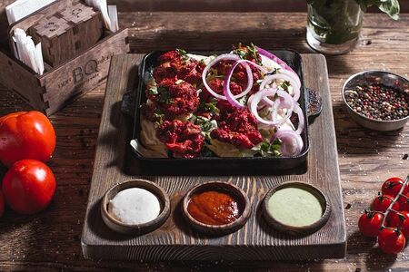 Шашлык Ласуни мург тика