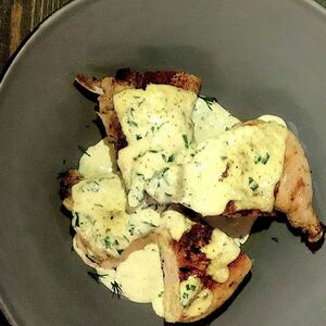 Цыпленок табака под Шумерским соусом