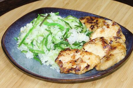 Спайси-курица с чукой