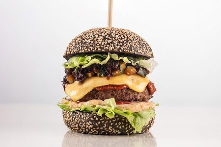 Фирменный бургер