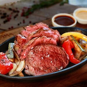 Сочная говядина с овощами