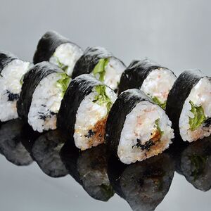 Фирменный ролл Том ям