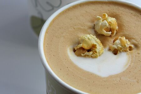 Капучино Попкорн