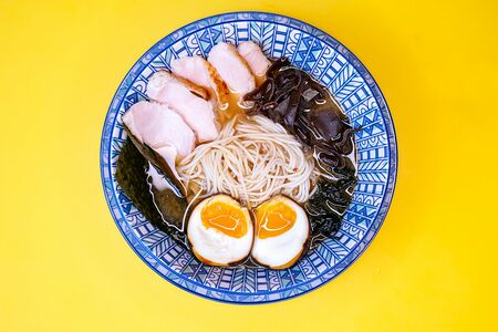 Рамен с курицей неострый