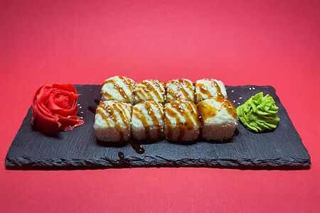 Запечённый ролл с курицей