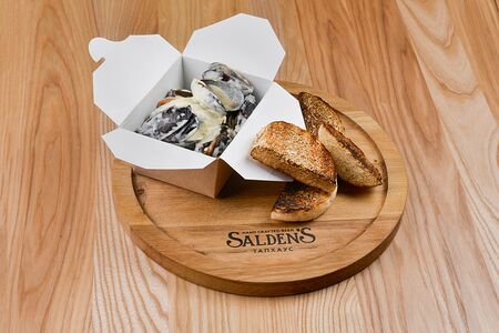 Мидии в сливочном соусе