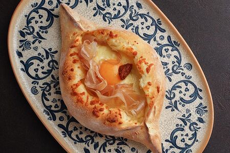 Аджарули с рачинской ветчиной