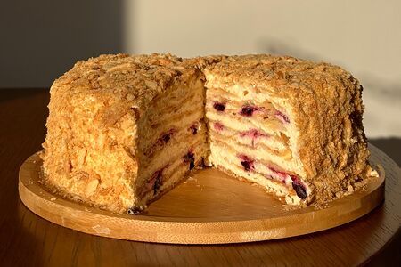 Наполеон с ягодой