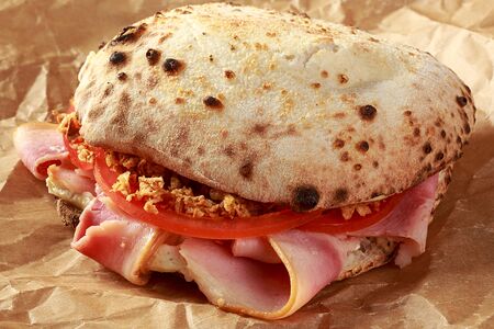 Пучча со свиным окороком