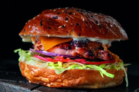 Цезарь-бургер