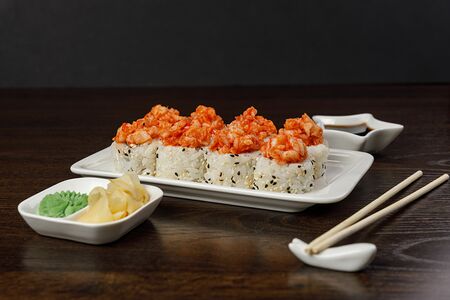 Ролл Фудзи с креветкой