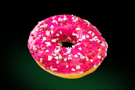 Пончик клубничный с клубничной начинкой