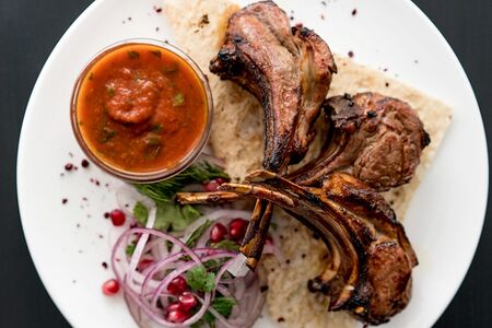 Каре ягненка на косточке