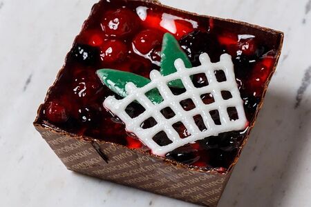 Пирожное Ягодное ассорти