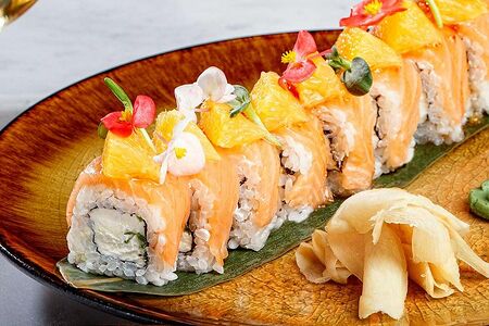 Salmon фреш-ролл со сливочным сыром и цитрусом