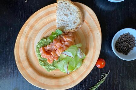 Тартар из лосося