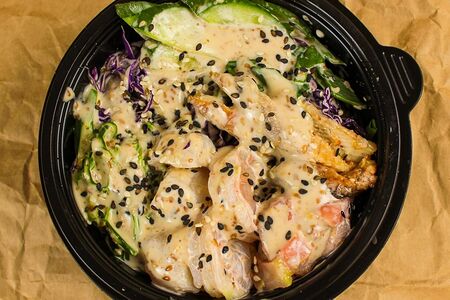 Поке Микс с морепродуктами