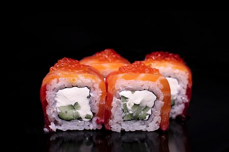 Ролл Филадельфия гравлакс