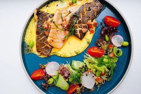 Филе камбалы с голландским соусом