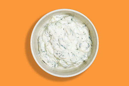 Чесночный дзадзики дип