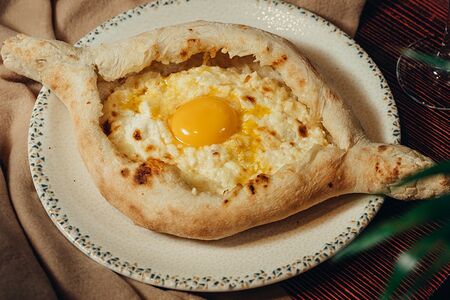 Хачапури по-Аджарски классика
